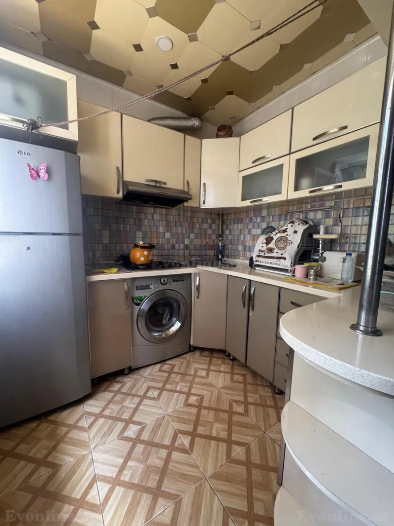 Satılır 3 otaqlı Mənzil Köhnə tikili 65 m² Qara Qarayev m. - şəkil 5
