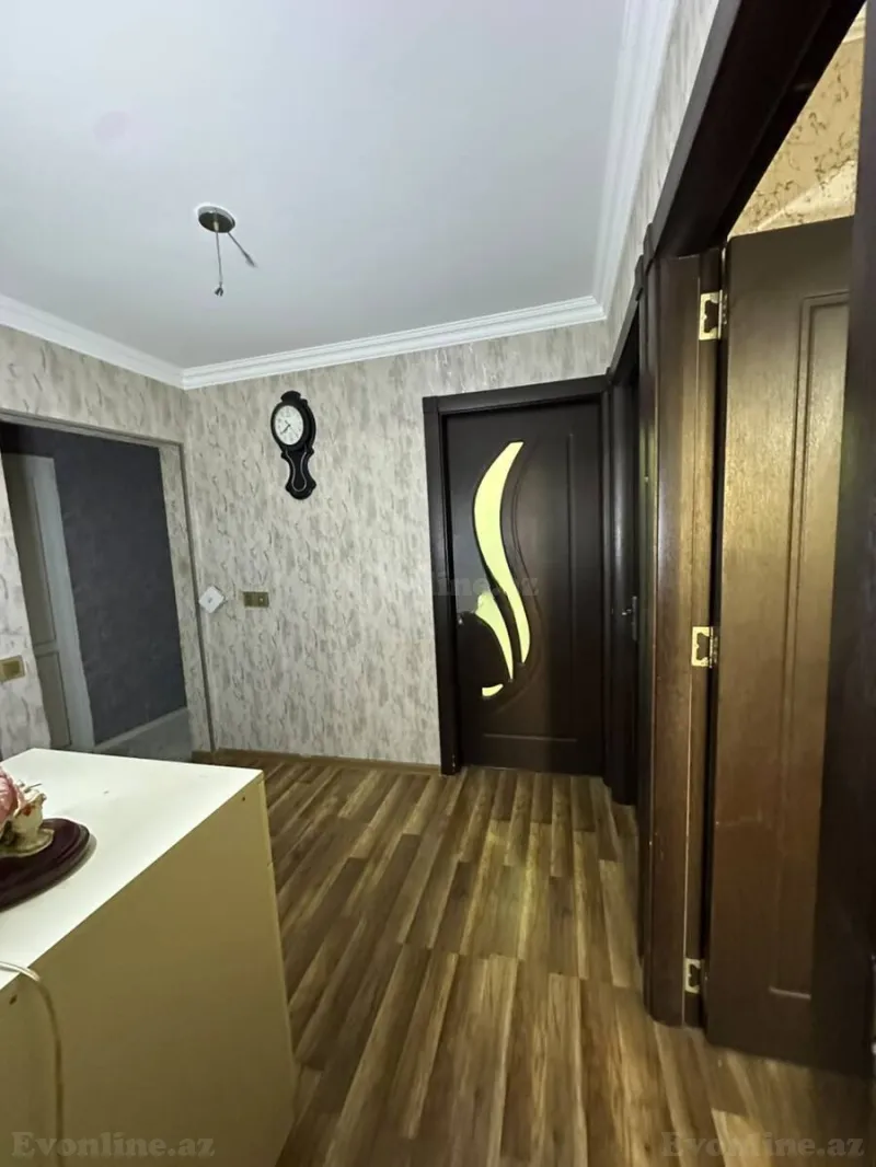 Satılır 4 otaqlı Mənzil Köhnə tikili 90 m² Xalqlar Dostluğu m. - şəkil 21