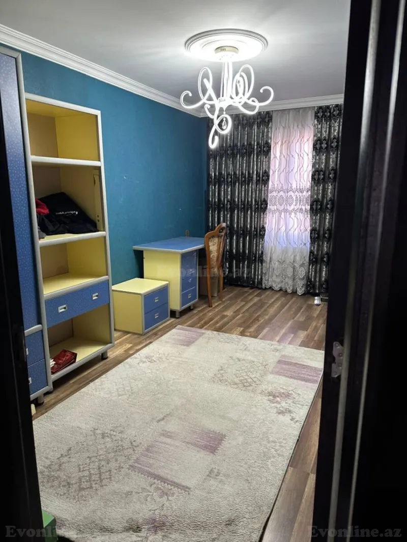 Satılır 4 otaqlı Mənzil Köhnə tikili 90 m² Xalqlar Dostluğu m. - şəkil 22