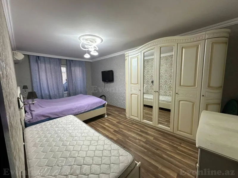 Satılır 4 otaqlı Mənzil Köhnə tikili 90 m² Xalqlar Dostluğu m. - şəkil 24