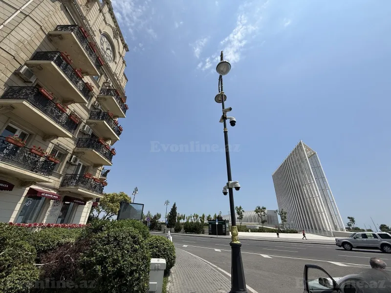 Satılır 3 otaqlı Mənzil Köhnə tikili 90 m² Xətai r. - şəkil 8