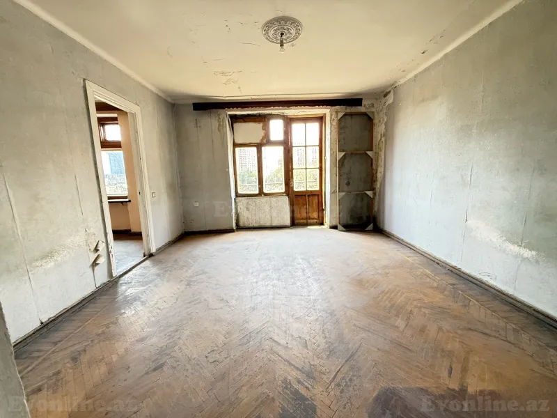 Satılır 3 otaqlı Mənzil Köhnə tikili 90 m² Xətai r. - şəkil 12