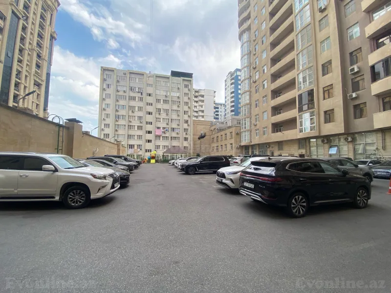 Satılır 4 otaqlı Mənzil Yeni tikili 200 m² Nizami m. - şəkil 13