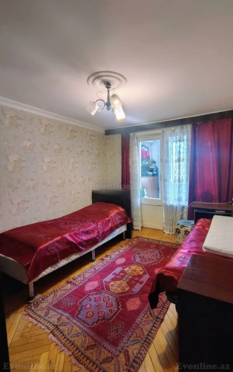 Satılır 3 otaqlı Mənzil Köhnə tikili 80 m² Nərimanov r. - şəkil 5