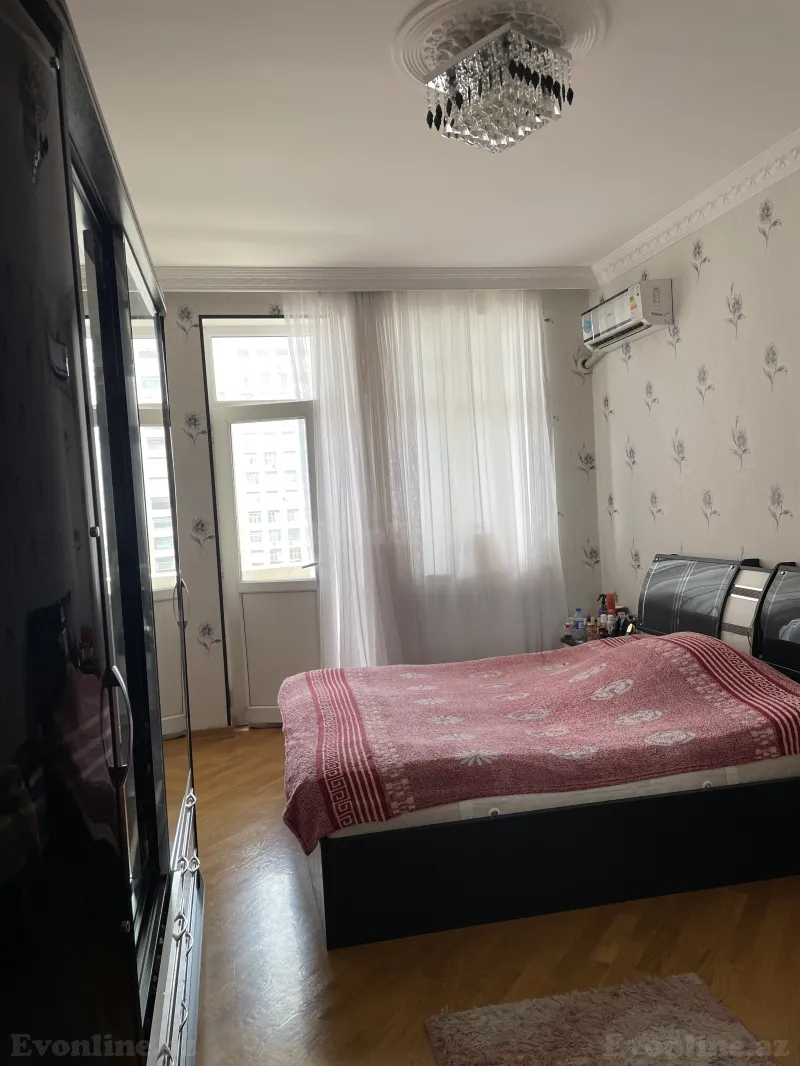Kirayə verilir 3 otaqlı Mənzil Yeni tikili 90140 m² Babək pr.