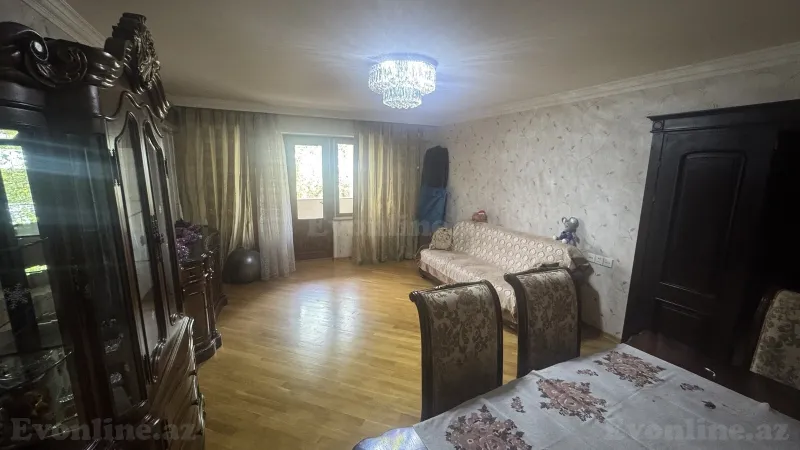 Satılır 3 otaqlı Mənzil Köhnə tikili 95 m² Yasamal r. - şəkil 4