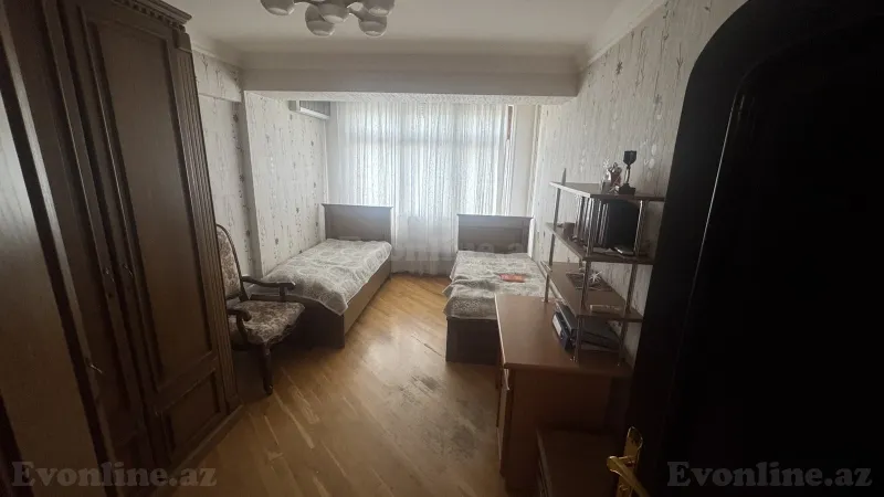 Satılır 3 otaqlı Mənzil Köhnə tikili 95 m² Yasamal r. - şəkil 6