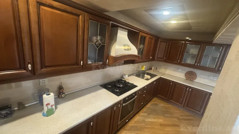 Satılır 3 otaqlı Mənzil Köhnə tikili 95 m² Yasamal r. - şəkil 9