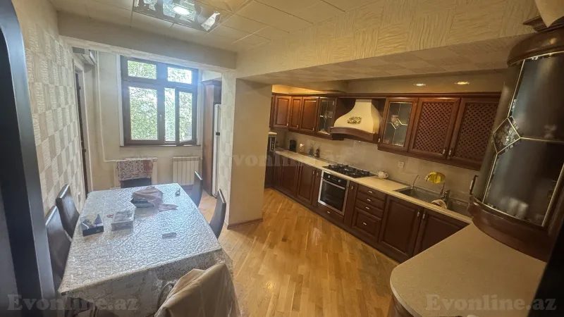 Satılır 3 otaqlı Mənzil Köhnə tikili 95 m² Yasamal r. - şəkil 10