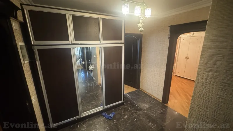 Satılır 3 otaqlı Mənzil Köhnə tikili 95 m² Yasamal r. - şəkil 13