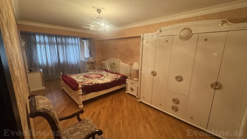 Satılır 3 otaqlı Mənzil Köhnə tikili 95 m² Yasamal r. - şəkil 14