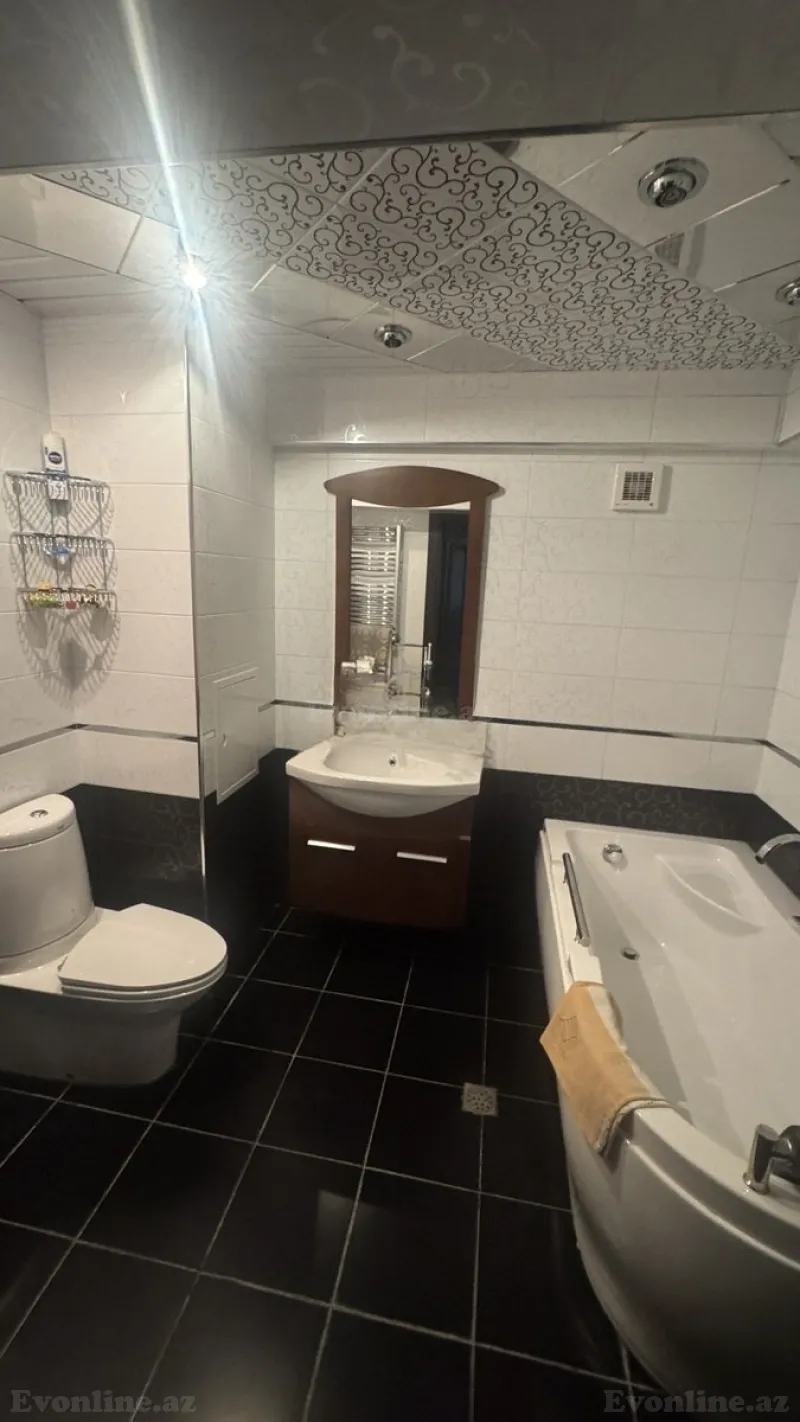 Satılır 3 otaqlı Mənzil Köhnə tikili 95 m² Yasamal r. - şəkil 15