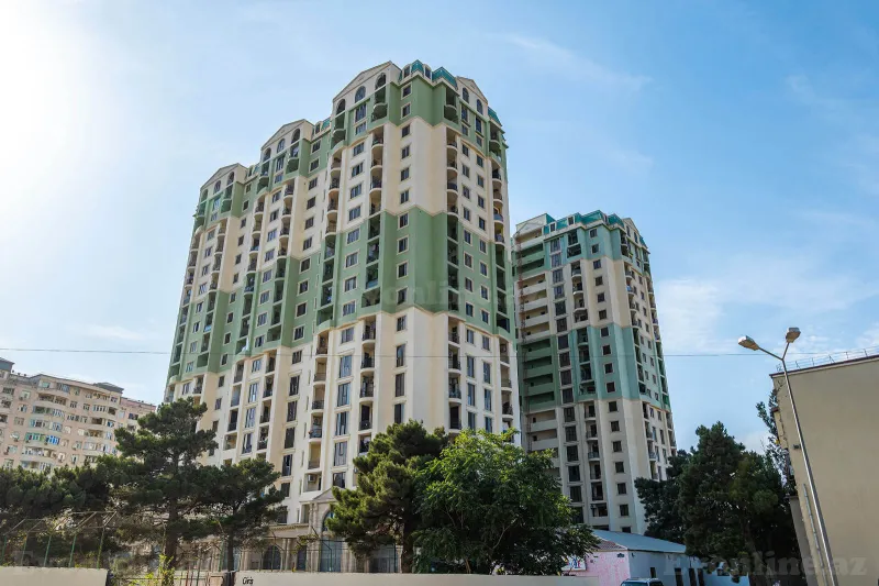 1 otaqlı Mənzil 66 m² Neftçilər m. Satılır