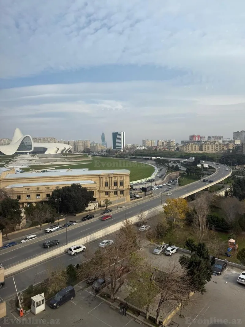 Kirayə verilir 3 otaqlı Mənzil Yeni tikili 156 m² Nərimanov r. - şəkil 6
