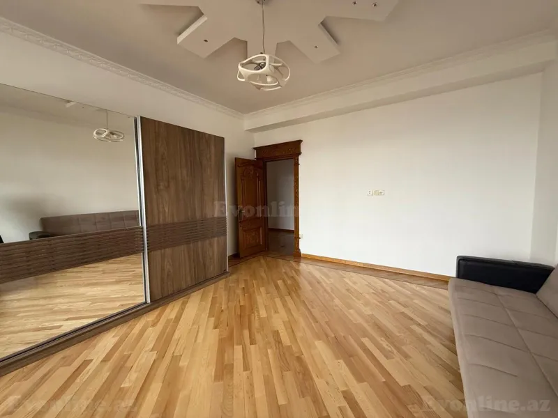 Kirayə verilir 3 otaqlı Mənzil Yeni tikili 156 m² Nərimanov r. - şəkil 10