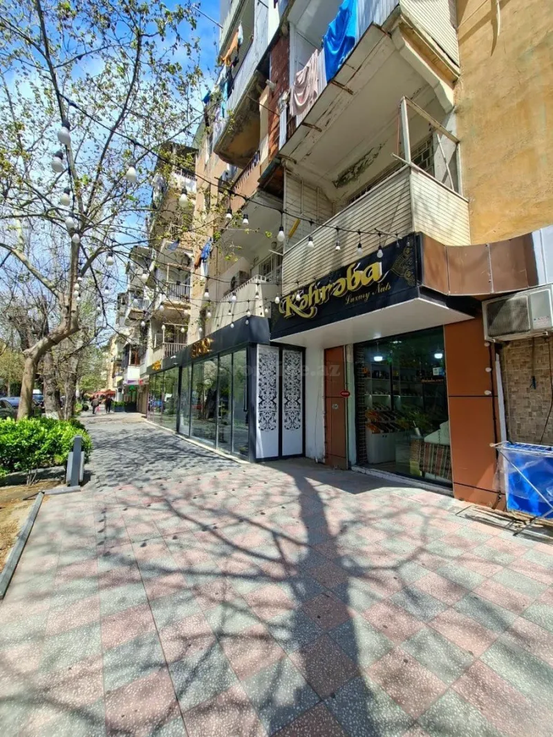 2 otaqlı Mənzil 62 m² Elmlər Akademiyası m. Satılır
