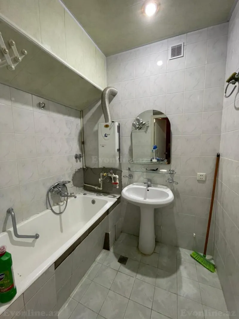 Satılır 2 otaqlı Mənzil Köhnə tikili 62 m² Elmlər Akademiyası m. - şəkil 13