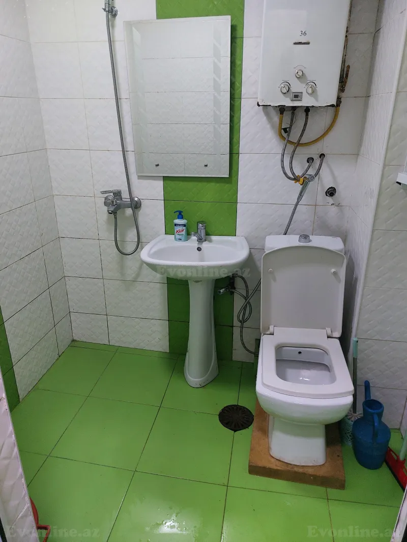 Kirayə verilir 2 otaqlı Mənzil Köhnə tikili 13 m² 8-ci kilometr - şəkil 4