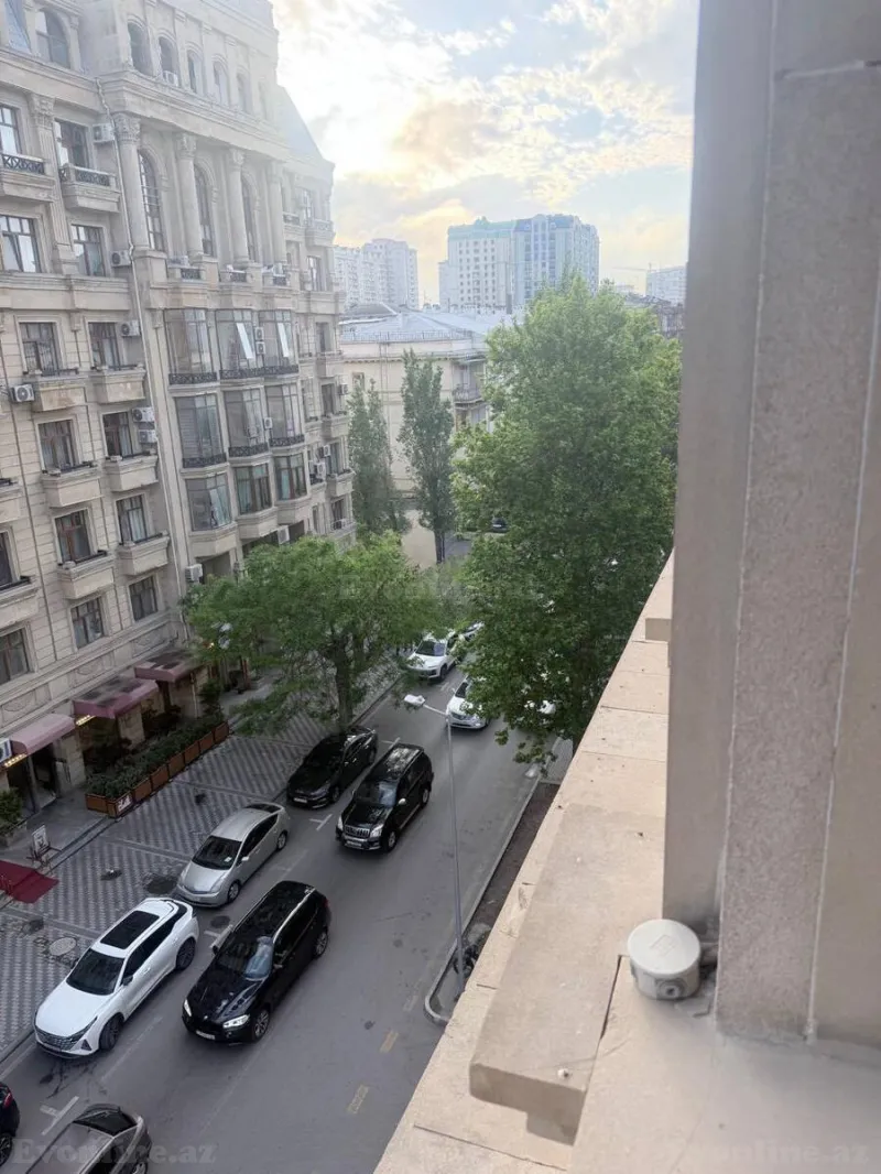 Kirayə verilir 2 otaqlı Mənzil Köhnə tikili 70 m² Nəriman Nərimanov m. - şəkil 3