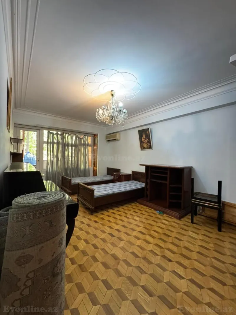 Satılır 3 otaqlı Mənzil Köhnə tikili 95 m² Gənclik m. - şəkil 9
