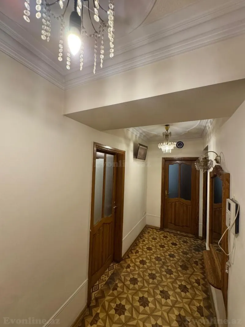 Satılır 3 otaqlı Mənzil Köhnə tikili 95 m² Gənclik m. - şəkil 11