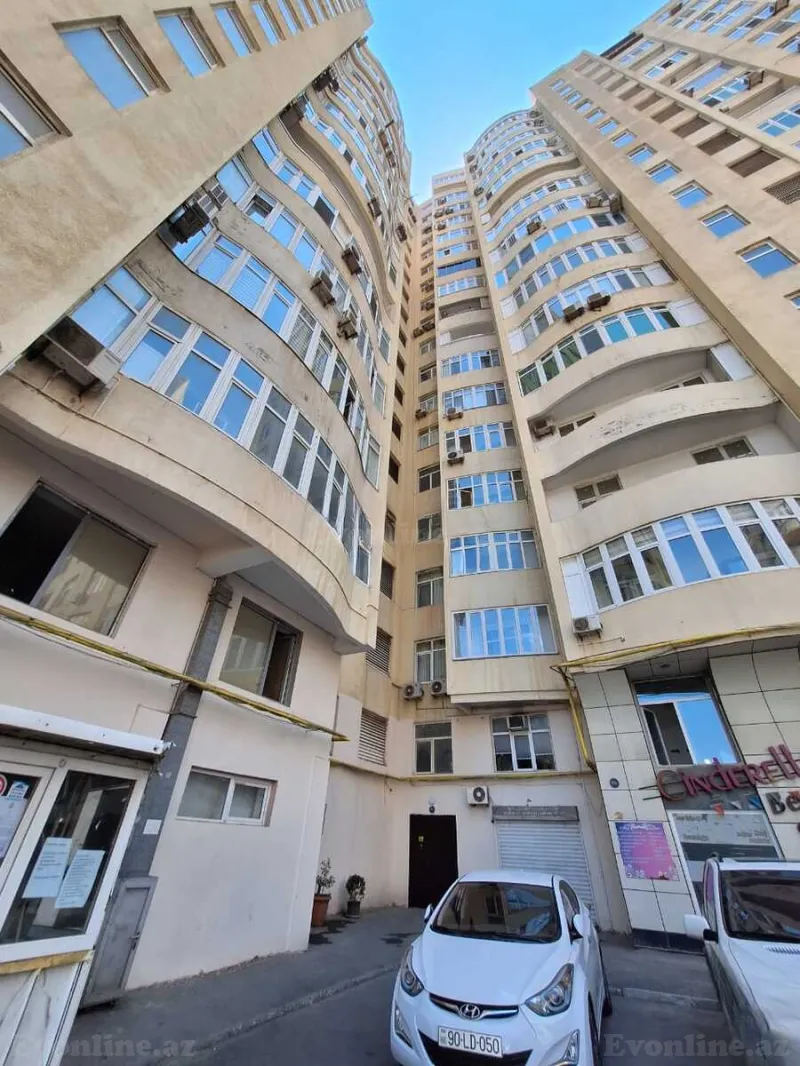Satılır 3 otaqlı Mənzil Yeni tikili 160 m² Elmlər Akademiyası m. - şəkil 19