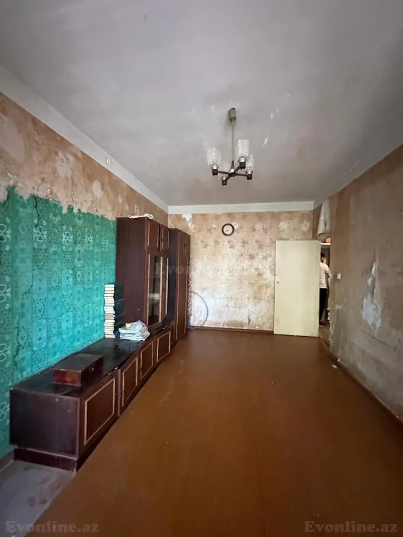 Satılır 3 otaqlı Mənzil Köhnə tikili 90 m² Xətai r.