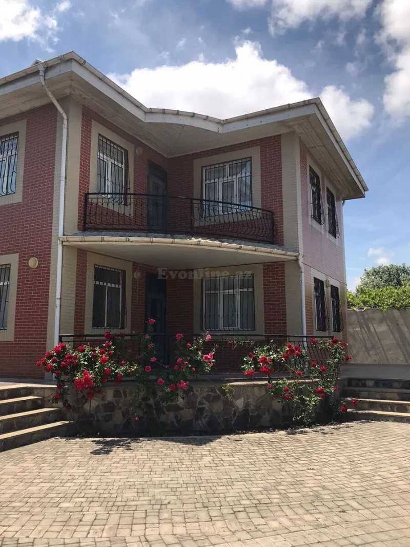4 otaqlı Həyət evi 12 m² Pirşağı Kirayə verilir