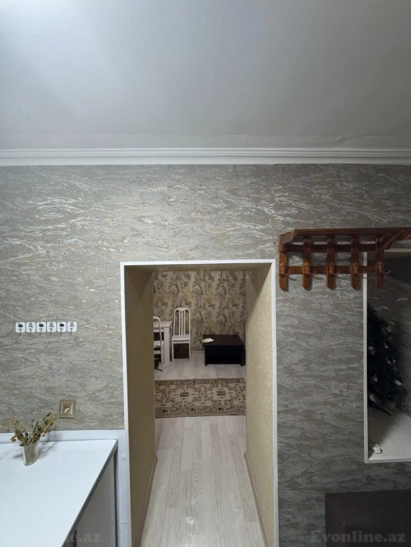 Kirayə verilir 1 otaqlı Mənzil Köhnə tikili 20 m² Sahil m. - şəkil 3