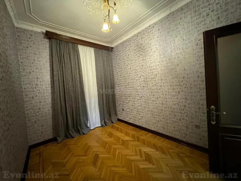 Kirayə verilir 3 otaqlı Mənzil Köhnə tikili 80 m² Nərimanov r. - şəkil 11
