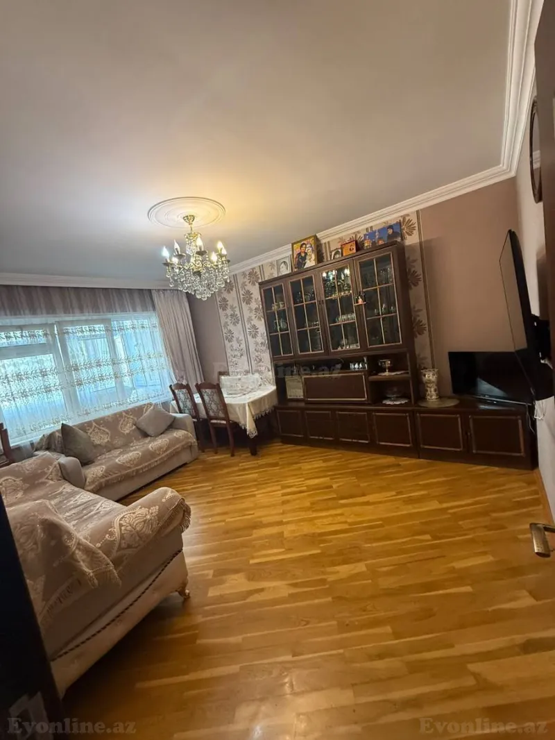 3 otaqlı Mənzil 90 m² Neftçilər m. Satılır