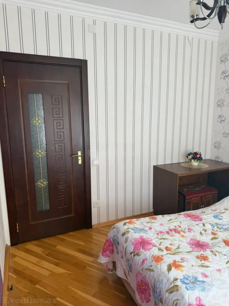 Satılır 3 otaqlı Mənzil Köhnə tikili 90 m² Neftçilər m. - şəkil 21