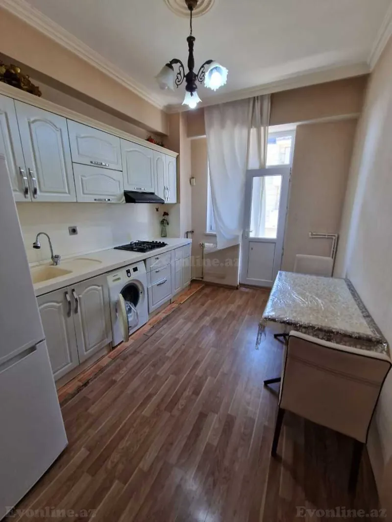 Kirayə verilir 3 otaqlı Mənzil Yeni tikili 80 m² Xırdalan