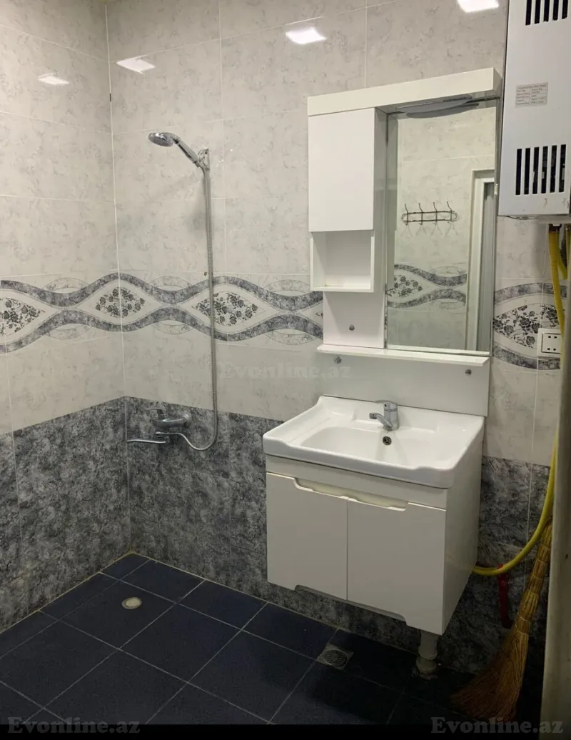 Satılır 2 otaqlı Mənzil Köhnə tikili 65 m² Yeni Yasamal - şəkil 6