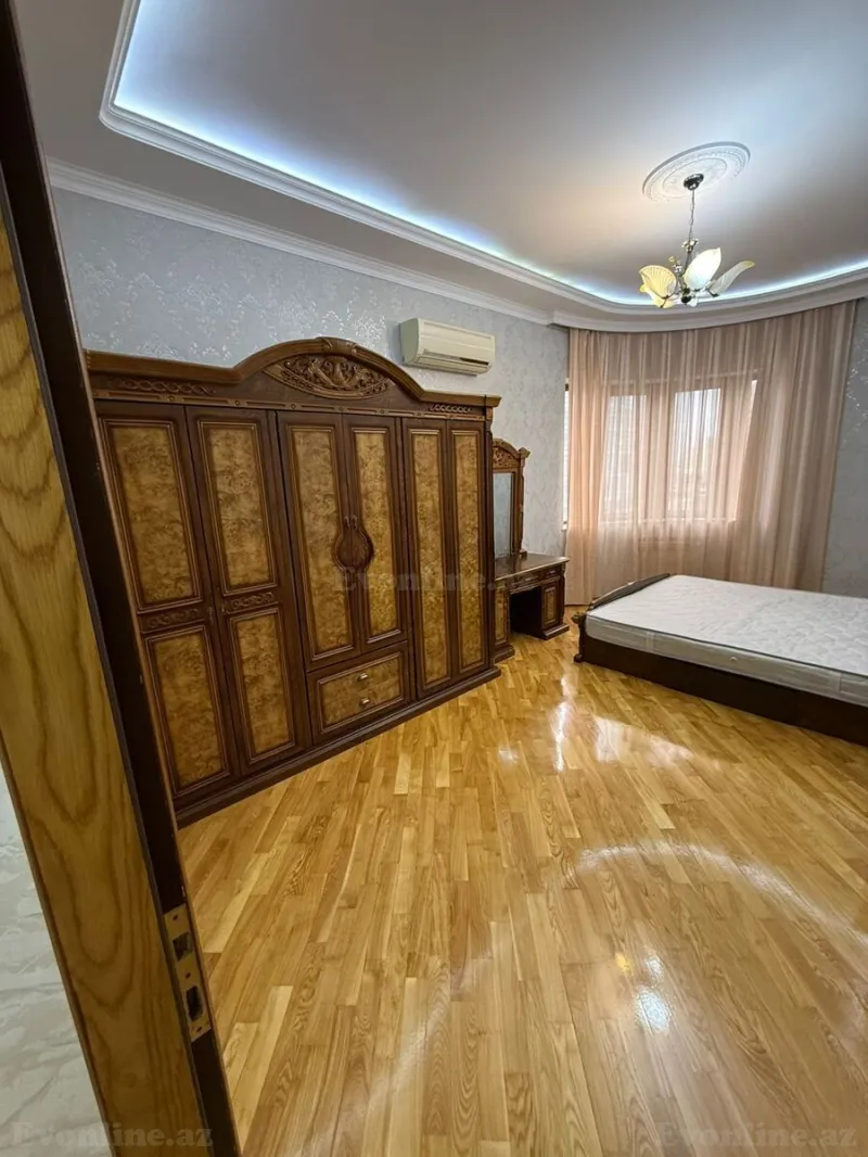 Kirayə verilir 3 otaqlı Mənzil Yeni tikili 135 m² Gənclik m. - şəkil 6