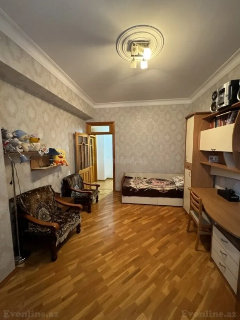 Satılır 4 otaqlı Mənzil Yeni tikili 180 m² Nəsimi r. - şəkil 6