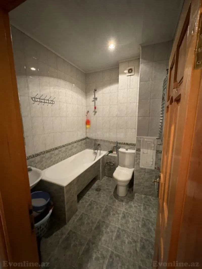 Satılır 4 otaqlı Mənzil Yeni tikili 180 m² Nəsimi r. - şəkil 8