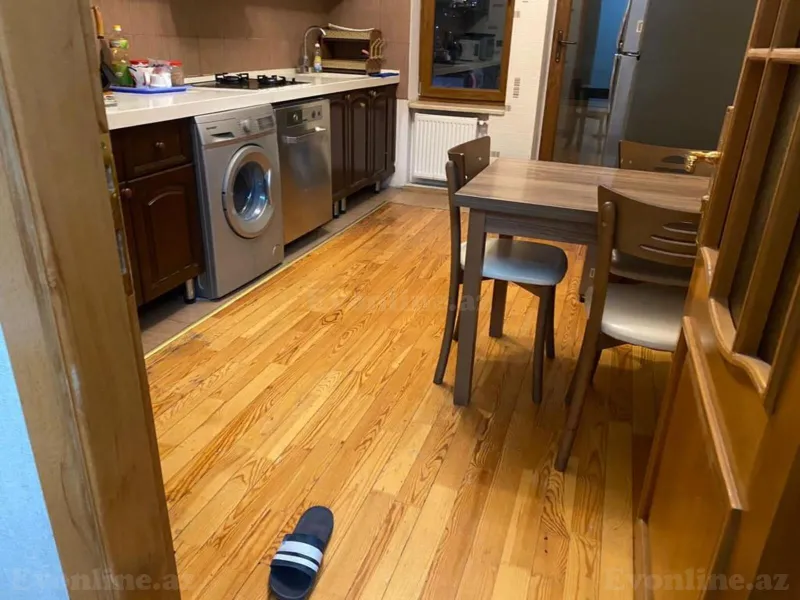 Kirayə verilir 3 otaqlı Mənzil Yeni tikili 140 m² Nərimanov r. - şəkil 9