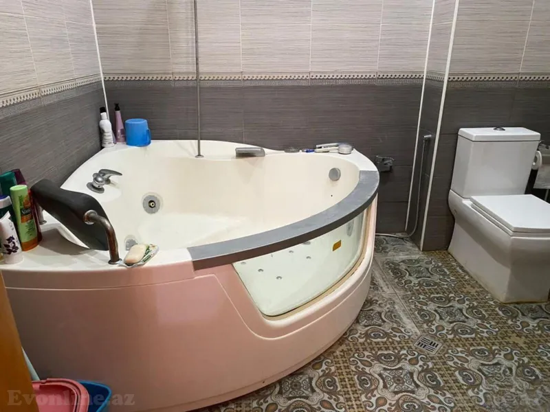 Kirayə verilir 3 otaqlı Mənzil Yeni tikili 140 m² Nərimanov r. - şəkil 10