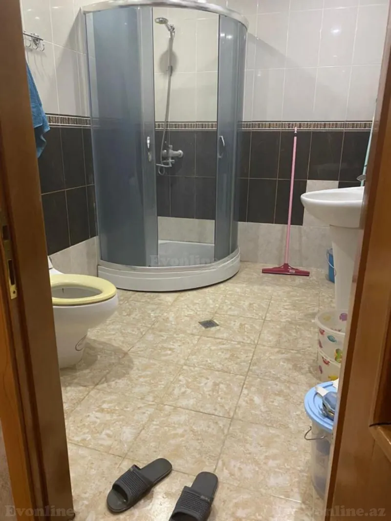 Kirayə verilir 3 otaqlı Mənzil Yeni tikili 140 m² Nərimanov r. - şəkil 14
