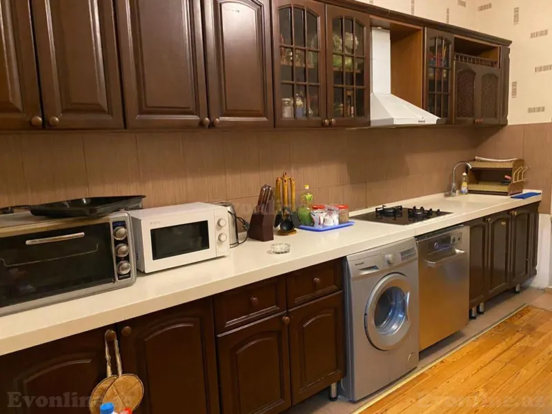 Kirayə verilir 3 otaqlı Mənzil Yeni tikili 140 m² Nərimanov r. - şəkil 15