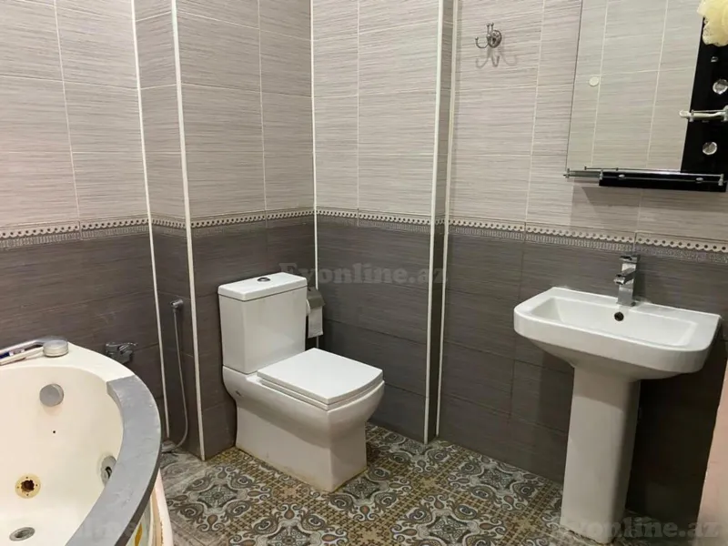 Kirayə verilir 3 otaqlı Mənzil Yeni tikili 140 m² Nərimanov r. - şəkil 16