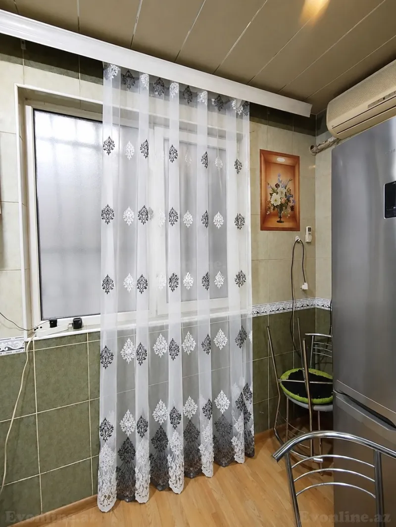 Kirayə verilir 4 otaqlı Mənzil Köhnə tikili 120 m² İnşaatçılar m. - şəkil 4