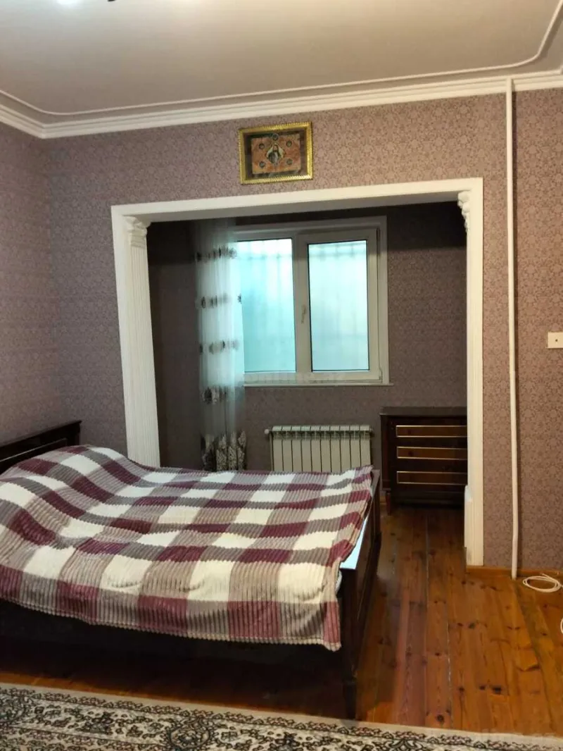 Kirayə verilir 4 otaqlı Mənzil Köhnə tikili 120 m² İnşaatçılar m. - şəkil 7