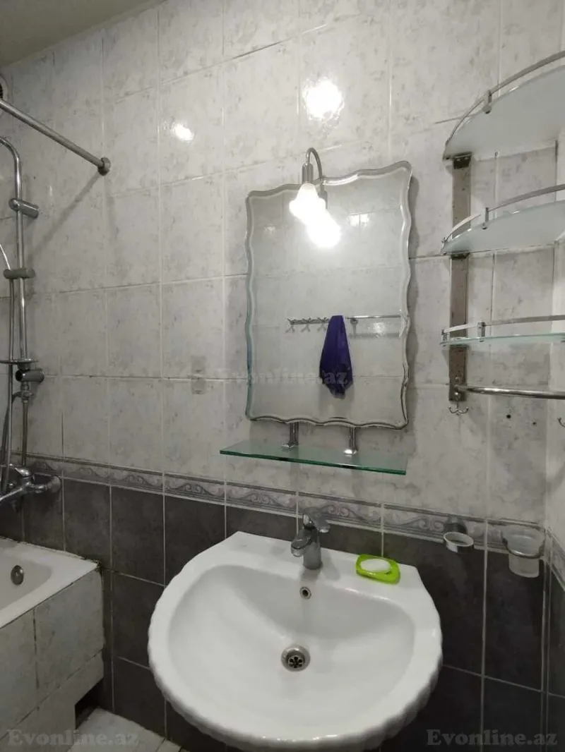 Kirayə verilir 4 otaqlı Mənzil Köhnə tikili 120 m² İnşaatçılar m. - şəkil 13