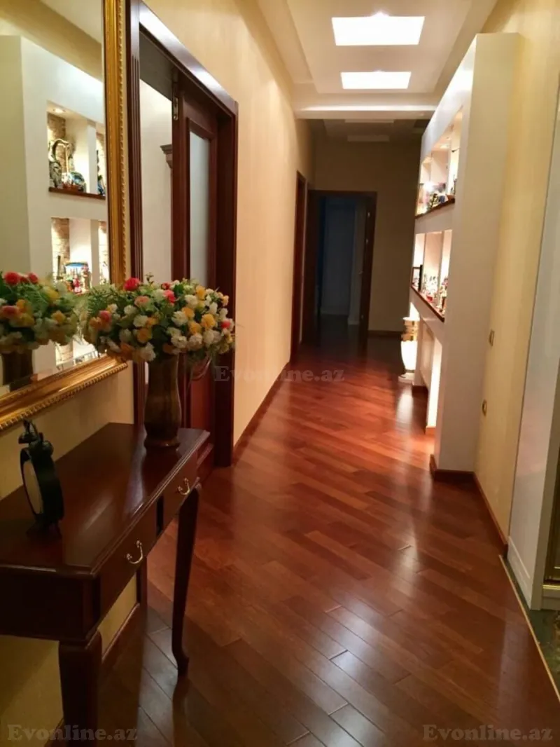 Satılır 5 otaqlı Mənzil Yeni tikili 220 m² Elmlər Akademiyası m. - şəkil 9