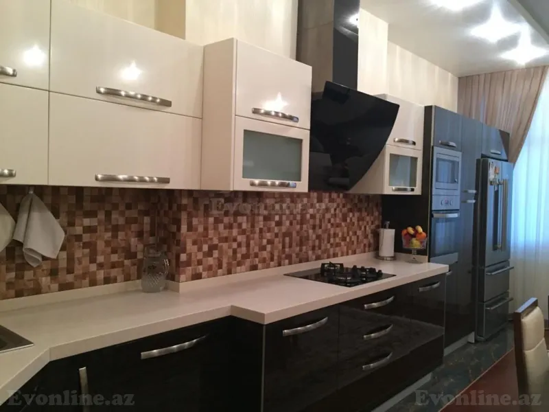 Satılır 5 otaqlı Mənzil Yeni tikili 220 m² Elmlər Akademiyası m. - şəkil 13