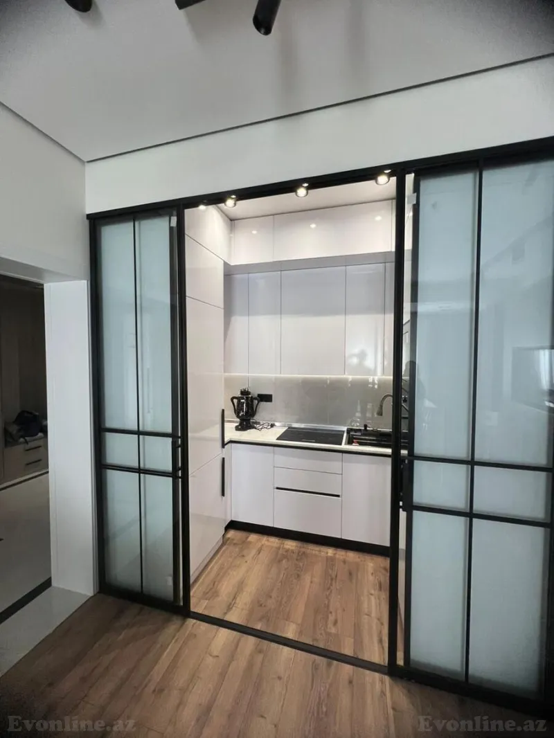 Kirayə verilir 4 otaqlı Mənzil Yeni tikili 120 m² 28 May m. - şəkil 9