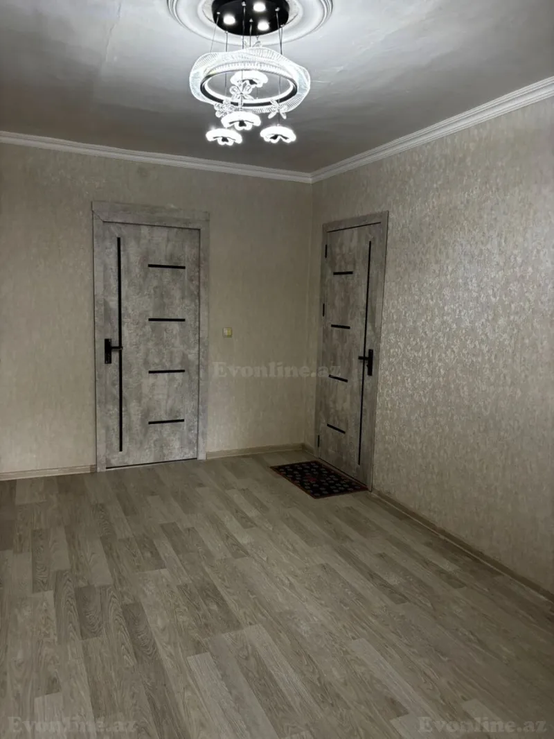 Satılır 2 otaqlı Mənzil Köhnə tikili 60 m² İnşaatçılar m. - şəkil 4