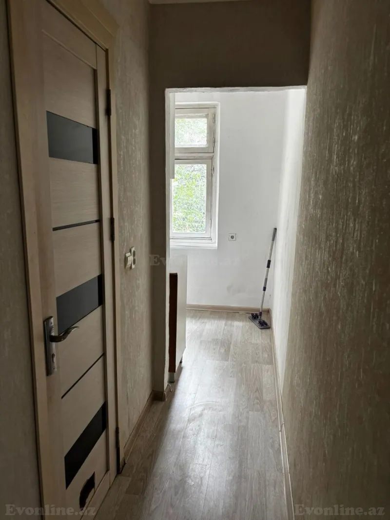 Satılır 2 otaqlı Mənzil Köhnə tikili 60 m² İnşaatçılar m. - şəkil 5